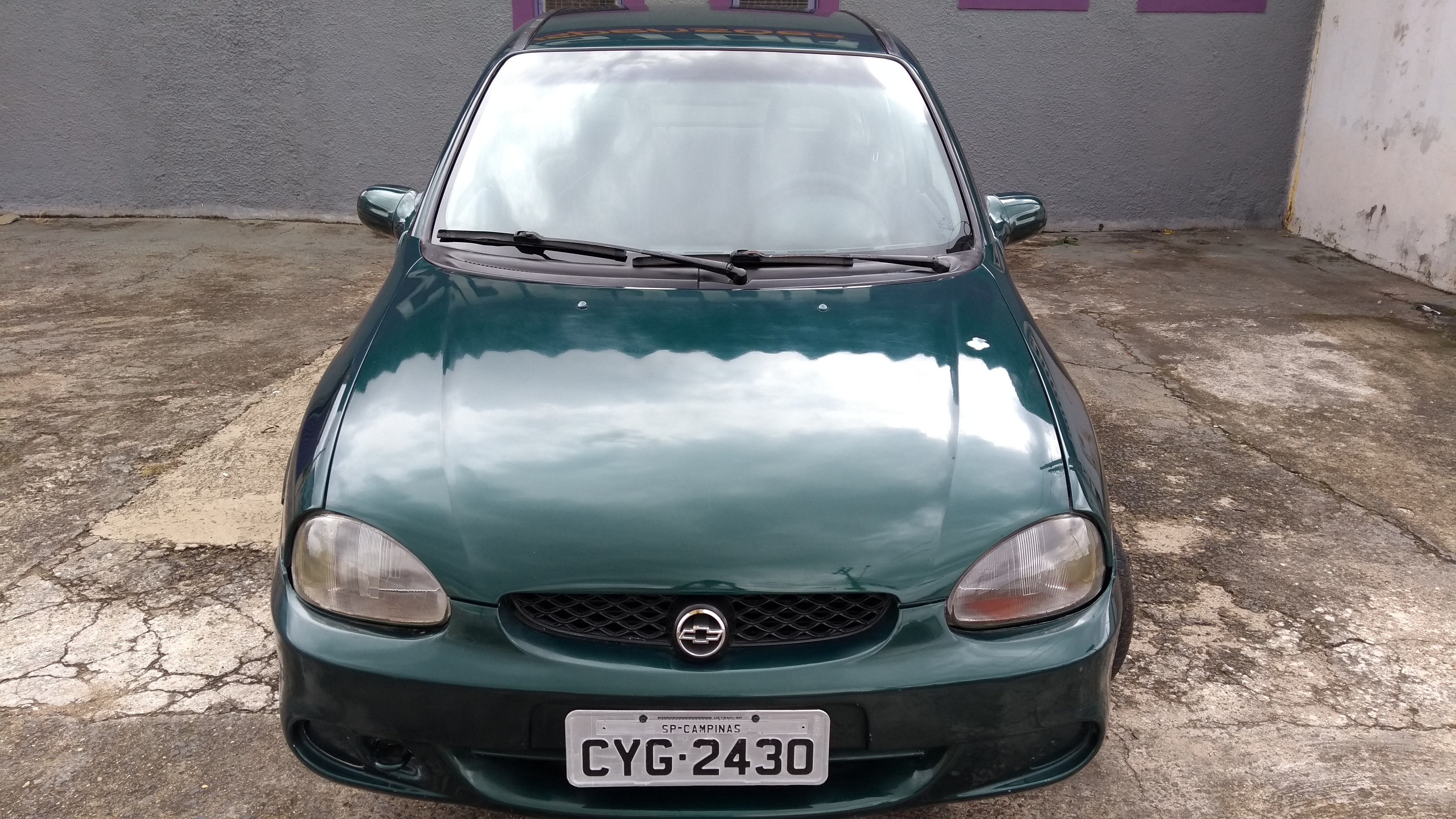 Corsa sedan Super 1.0 16v ano 2000